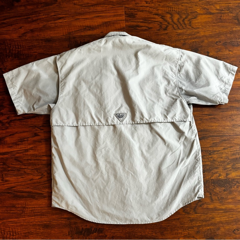 Columbia Men's PFG Bahama II Short-Sleeve Button-Down Fishing Shirt Light Grey - Picture 8 of 9
